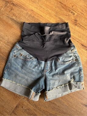 a:glow Maternity Denim Shorts with Black Over-Belly Band
